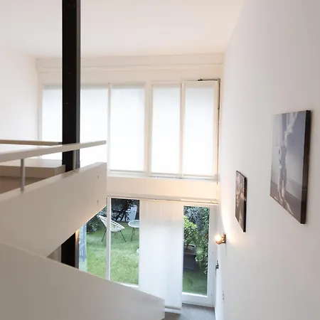 Blue - X4pax Private Garden In ルガーノ