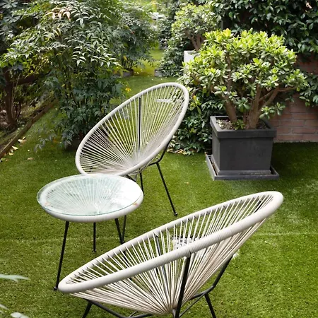 Blue - X4pax Private Garden In *