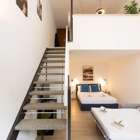 Blue - X4pax Private Garden In