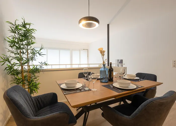 Blue - X4pax Private Garden In *