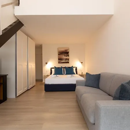 Blue - X4pax Private Garden In