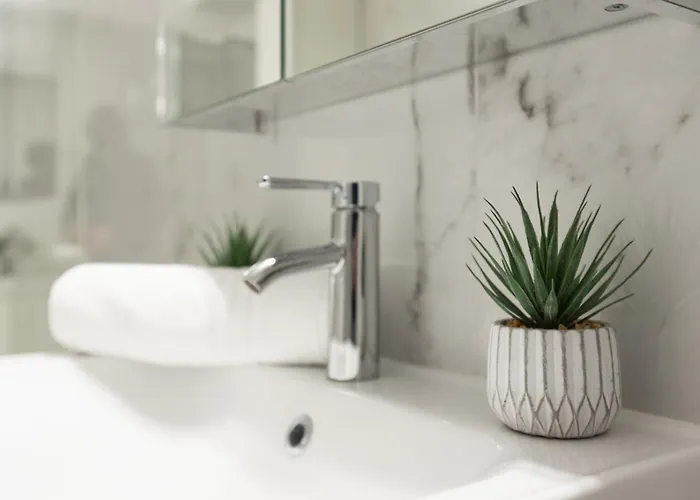 アパート Blue - X4pax Private Garden In ルガーノ