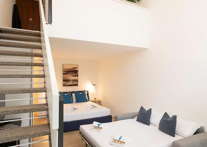 Blue - X4pax Private Garden In ルガーノ