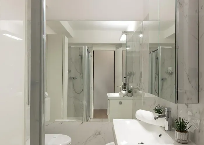 Blue - X4pax Private Garden In アパート ルガーノ